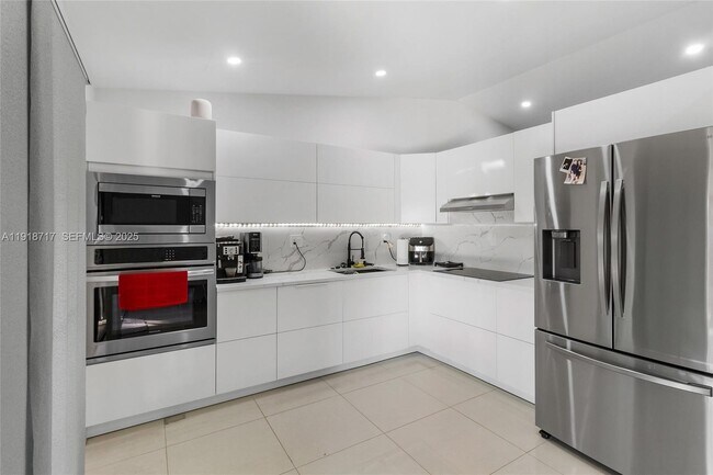 Foto del edificio - 4456 SW 136th Pl