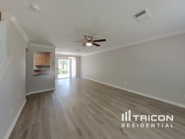 Building Photo - 7814 Cortland Oak