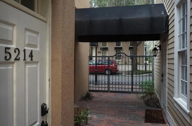 Foto del edificio - 5214 SW 91st Ter