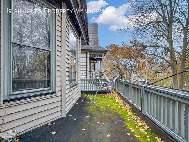 Building Photo - 54 Anderson Pl