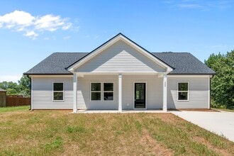 Building Photo - 400 Henson Cir