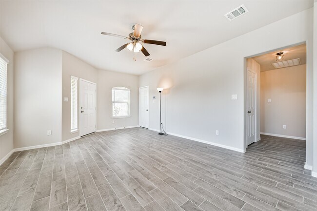 Building Photo - 13114 Dalvay Beach Dr