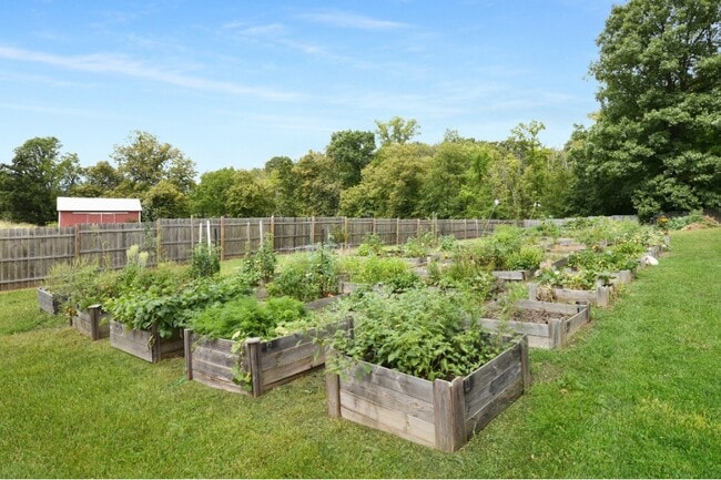 Building Photo - Portage Pointe Apartments