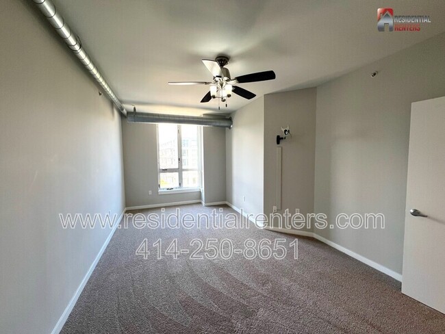 Building Photo - 1541 N Jefferson St