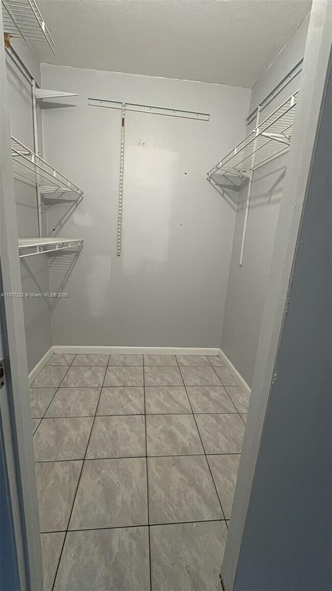 Foto del edificio - 1501 NE 34th Ct