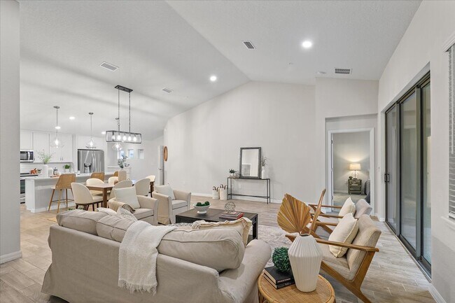 Foto del edificio - 347 Orchard Pass Ave