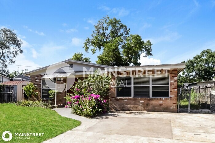 Primary Photo - 7013 Yule Ln, Tampa, FL 33637