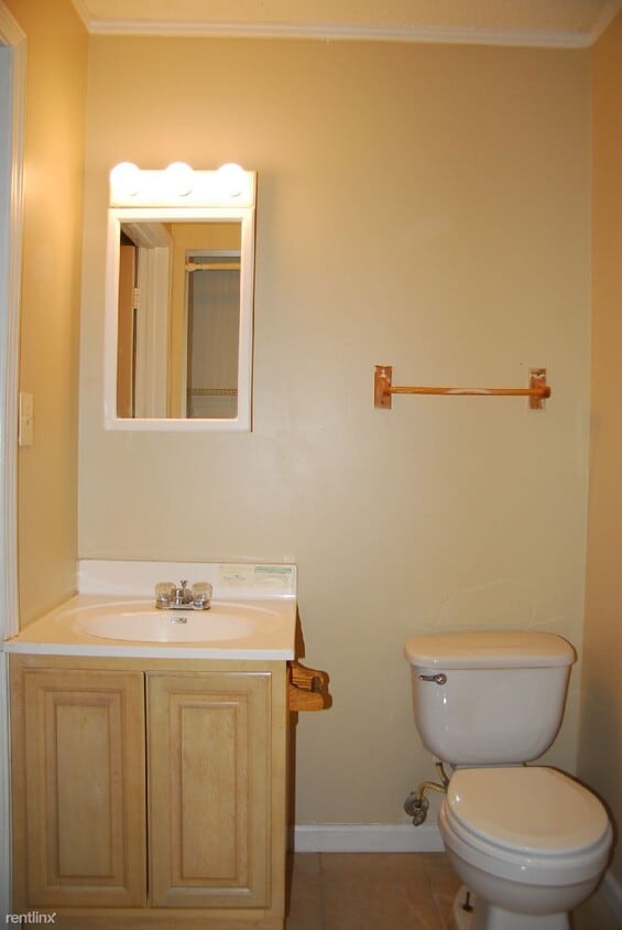 Building Photo - 3 br, 1.5 bath House - 11421 Quint Pl