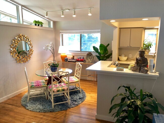 Foto del edificio - 4326 Cole Ave