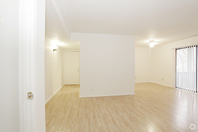 2 habitaciones - laminado de madera - Sala de estar - University Park