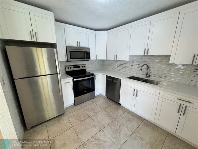 Foto del edificio - 1120 SW 31st St