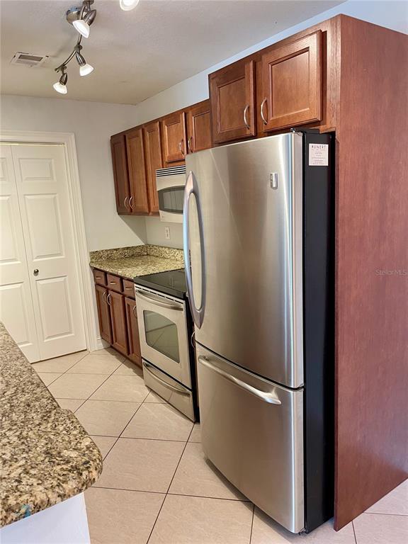 Foto del edificio - 713 Secret Harbor Ln