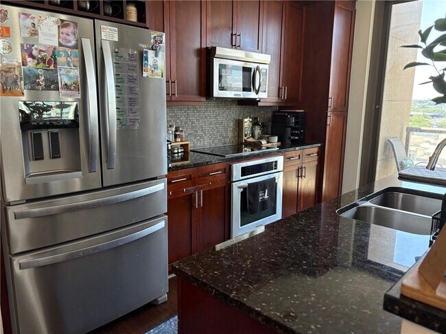 Foto del edificio - 270 17th St NW