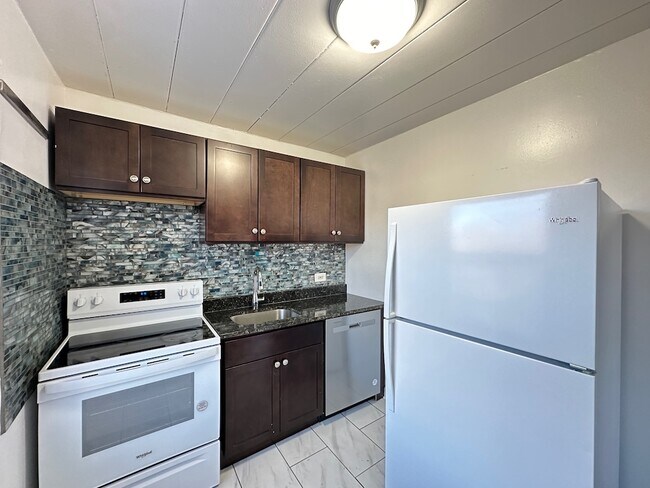 Building Photo - 1360 W Touhy Ave