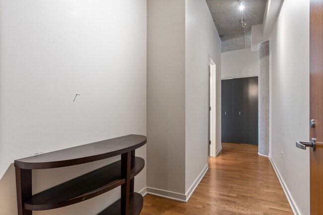 Building Photo - 700 N Larrabee St