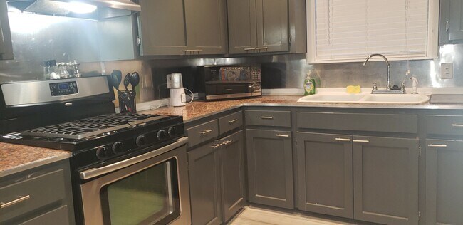 Foto del edificio - Please contact Lance Garner 501-912-6020