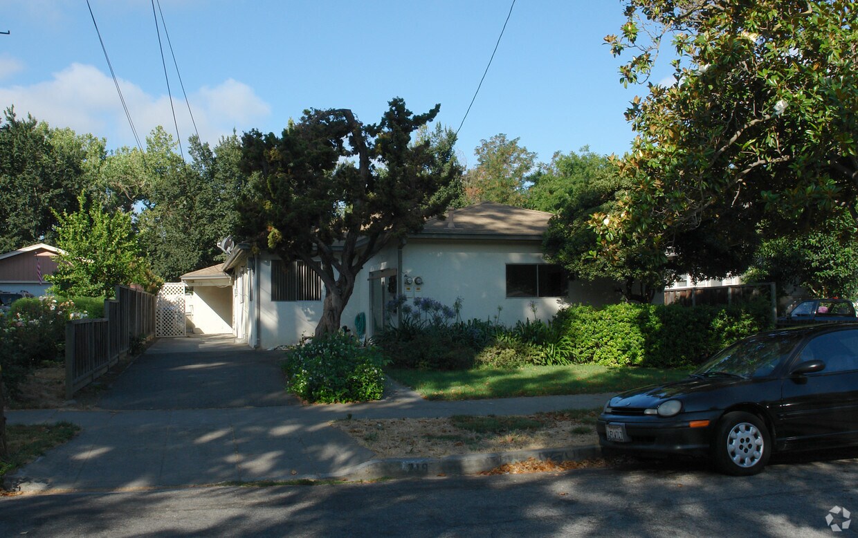 Foto del edificio - 219 S 18th St