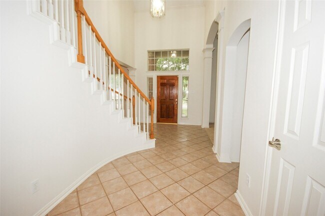Foto del edificio - 310 Watercrest Harbor Ln