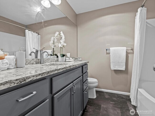 Building Photo - 3717 S Holly Park Dr