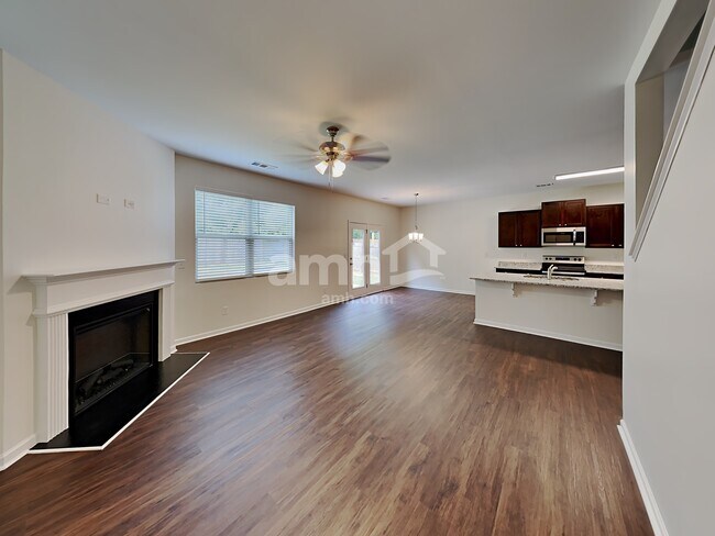 Foto del edificio - 109 Hayes Park Drive