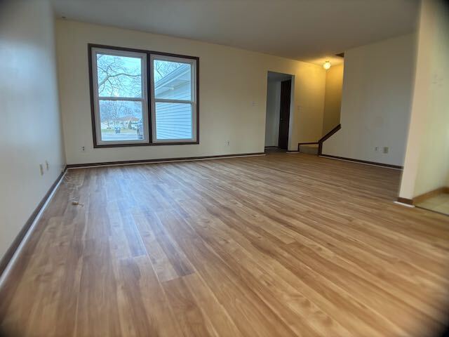 Building Photo - Large duplex unit in Bartonville