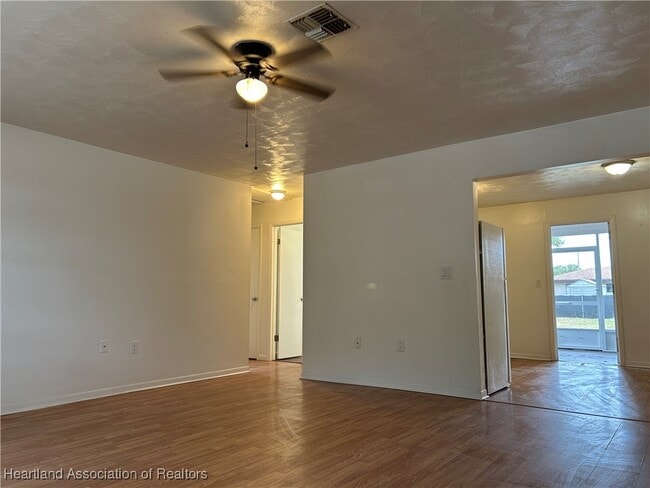 Building Photo - 4926 Salmon Dr