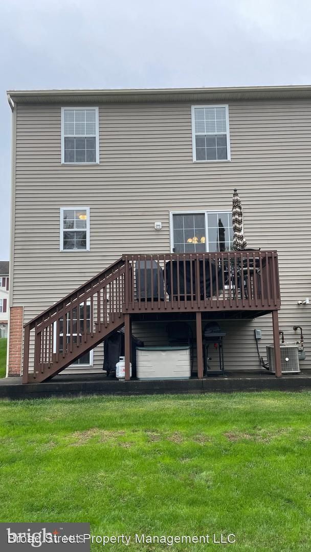 Building Photo - 3 br, 2.5 bath House - 2017 Greystone Drive