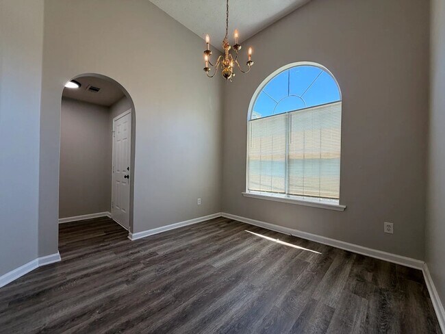 Building Photo - 3-Bedroom. 2-Bath Home in Loganville
