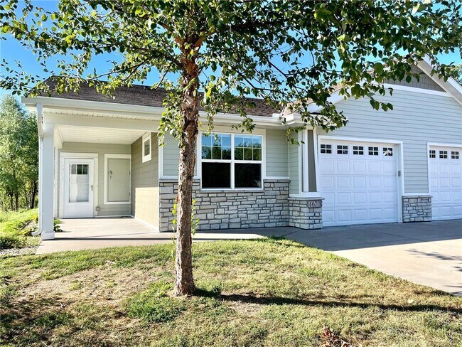 Building Photo - 4670 White Bear Pkwy