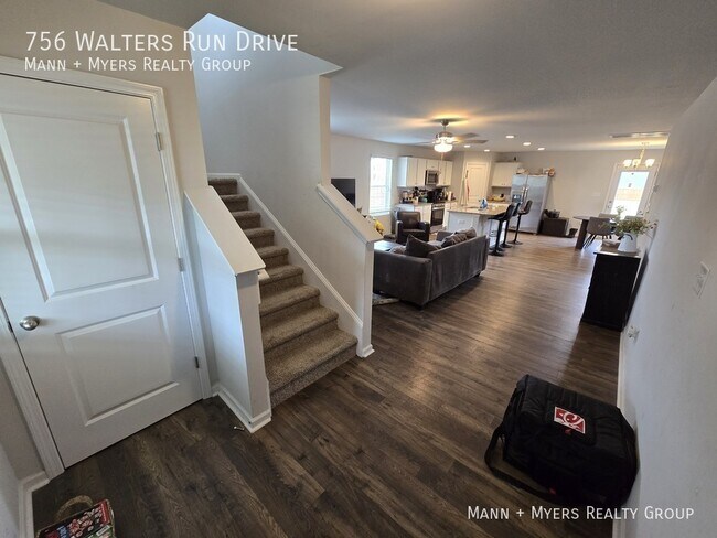 Foto del edificio - 756 Walters Run Dr