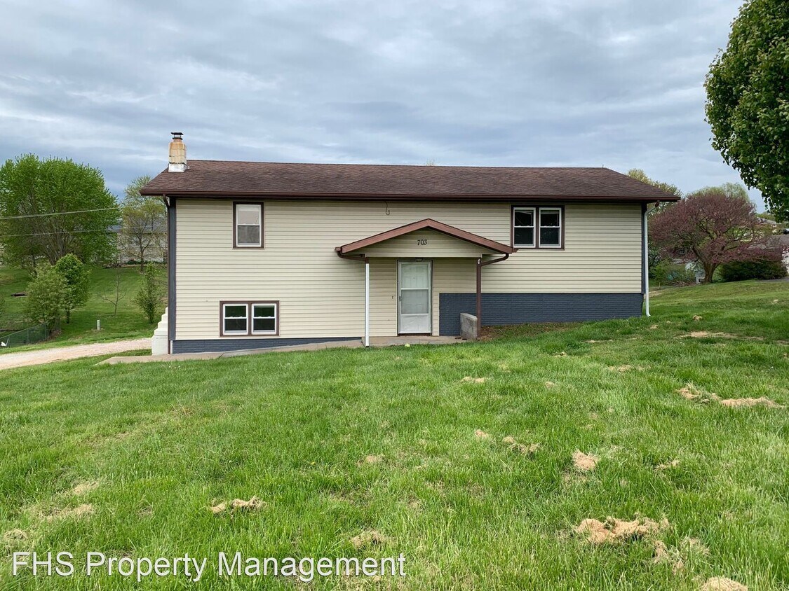 Primary Photo - 3 br, 2.5 bath House - 703 N. 36th Street