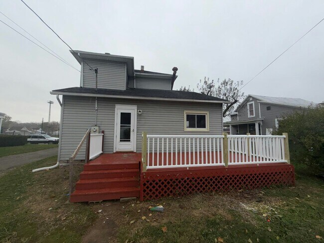 Foto del edificio - 418 E Ash St