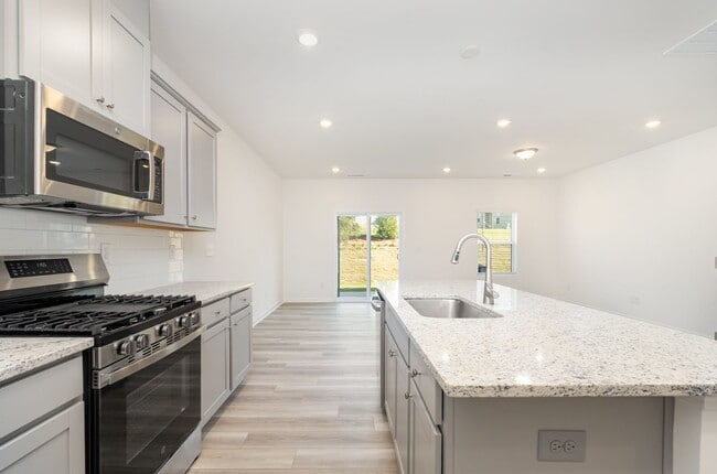 Foto del edificio - 3234 Lilac Grove Dr