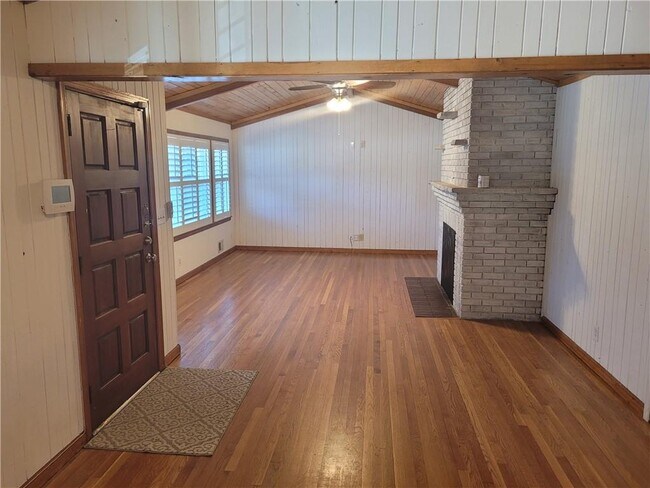 Building Photo - 3014 Peeler Rd