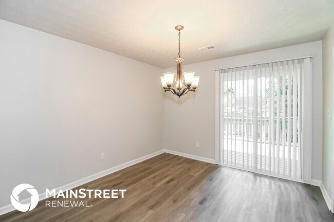Foto del edificio - 785 Redland Dr