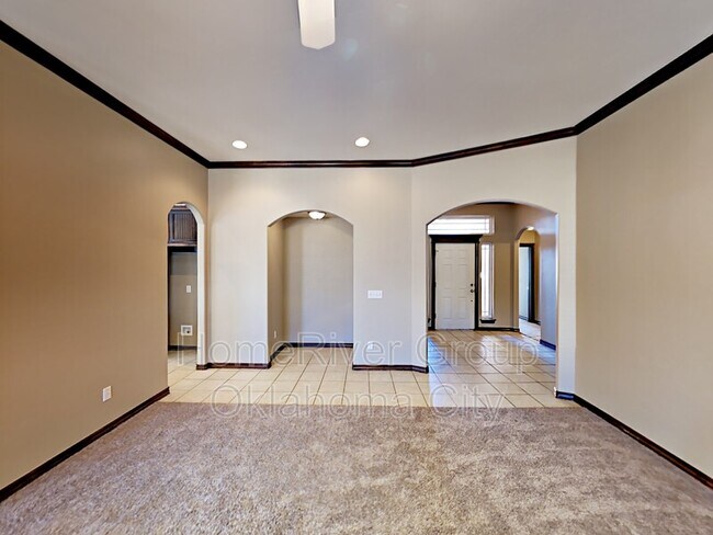 Building Photo - 14004 Hunter Jackson Dr