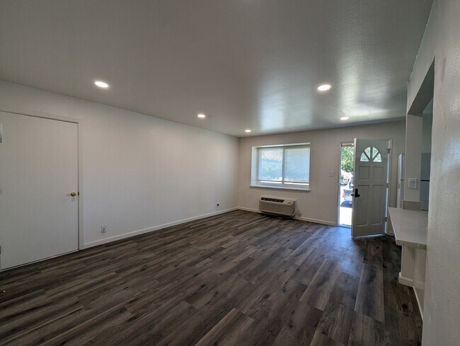 Photo - 2470 Arroyo Dr House