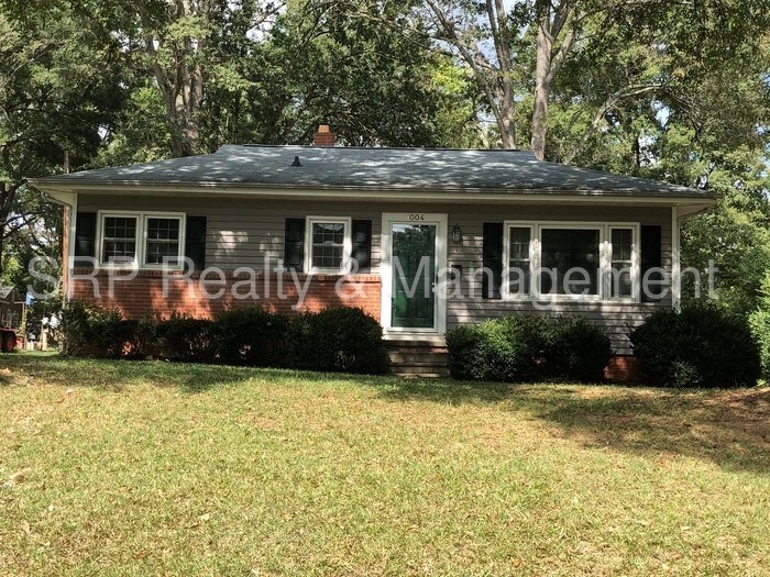 Primary Photo - 1004 E 8th Ave