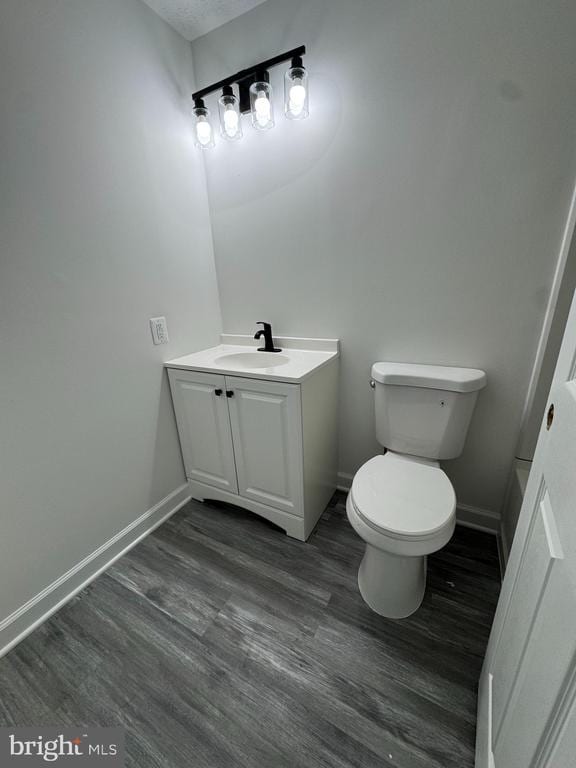 Foto del edificio - 3501 Wedgewood Ct