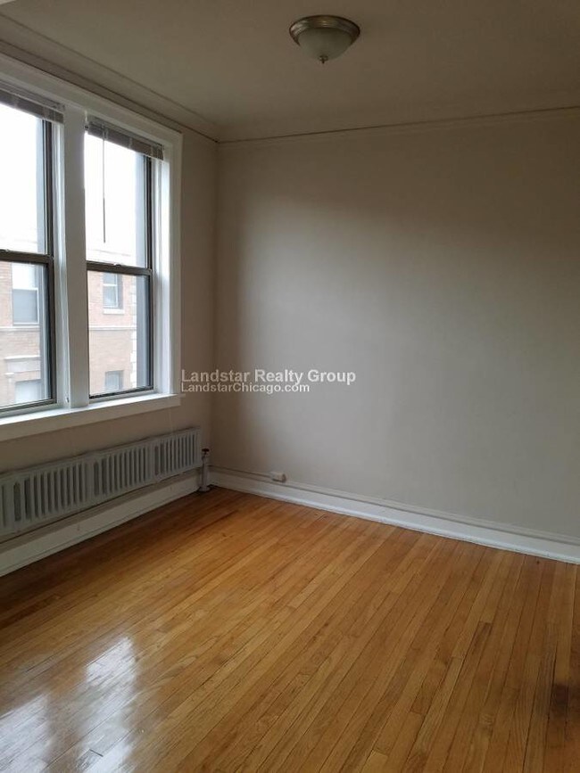 Foto del edificio - 1363 W Estes Ave