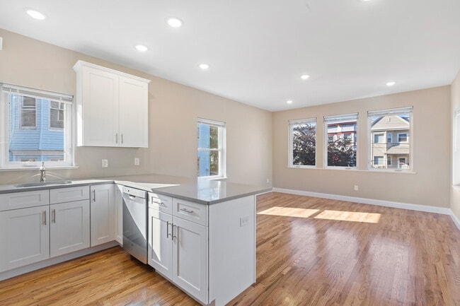 Open Concept Kitchen - 68 W 52nd St