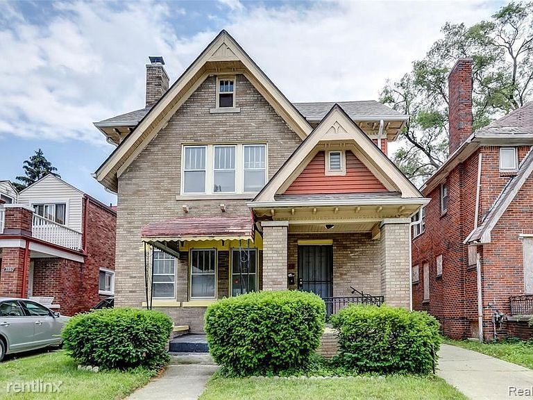 Primary Photo - 3 br, 2 bath House - 3345 Leslie St