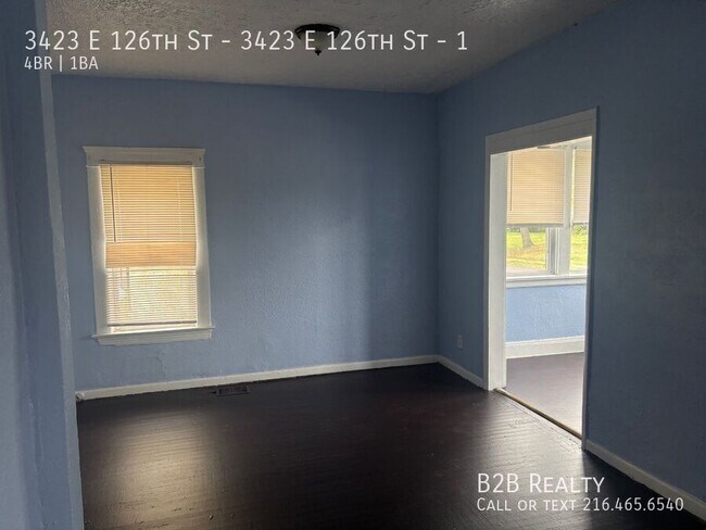 Foto del edificio - 3423 E 126th St
