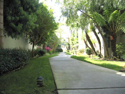 Foto del edificio - 21025 Victor St