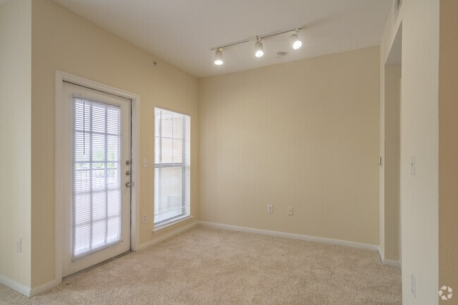 1BR, 1BA -713SF - Cypress Creek at Reed Road Apartment Homes