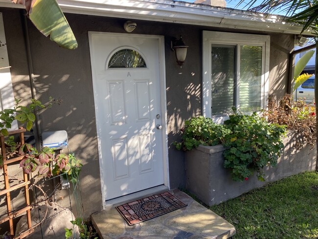 Front Door - 292 16th Pl