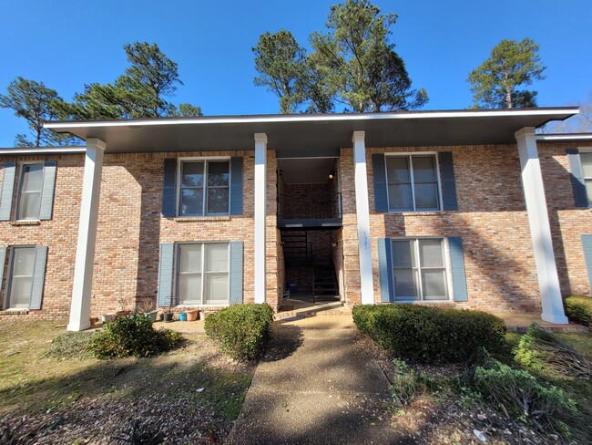 Building Photo - 6321 Milgen Rd