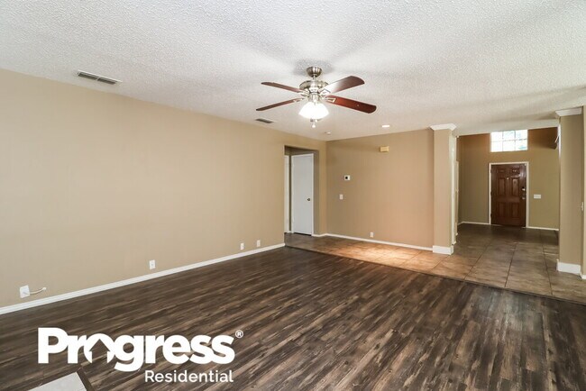 Building Photo - 3109 Stonewall Ln
