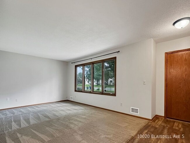 Building Photo - 10020 Blaisdell Ave S
