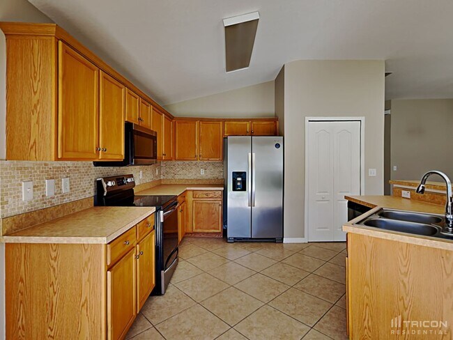 Foto del edificio - 15822 Pond Rush Ct